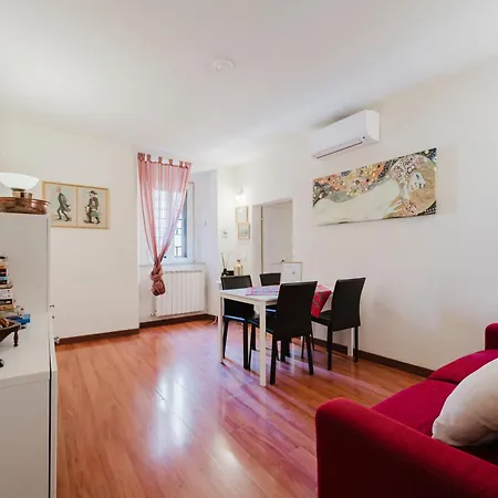 Apartment Cuore Di Con Terrazza Privata A Piazza Venezia Rome